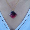 Collier losange géranium avec contour MF2