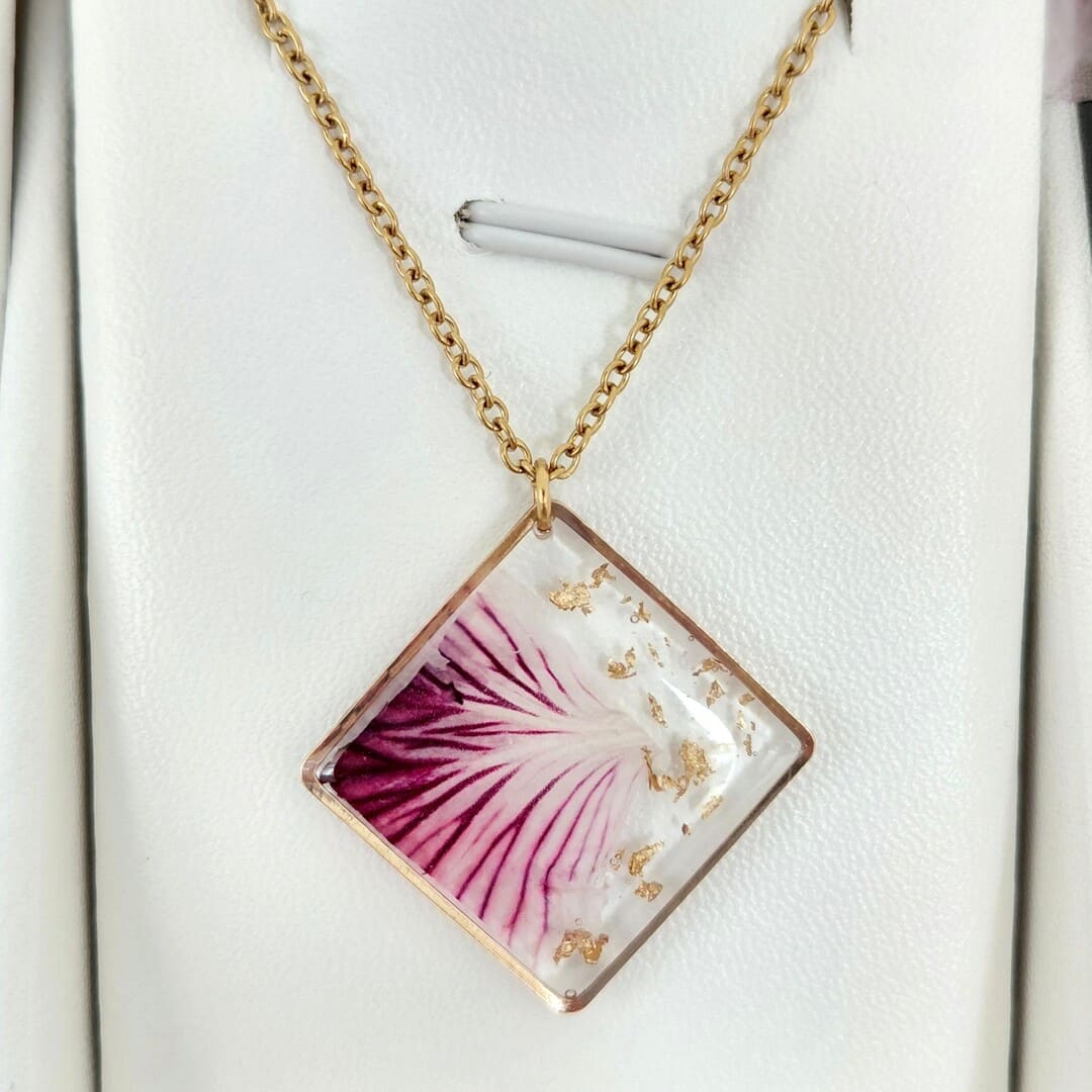 Collier losange géranium or avec contour MF2