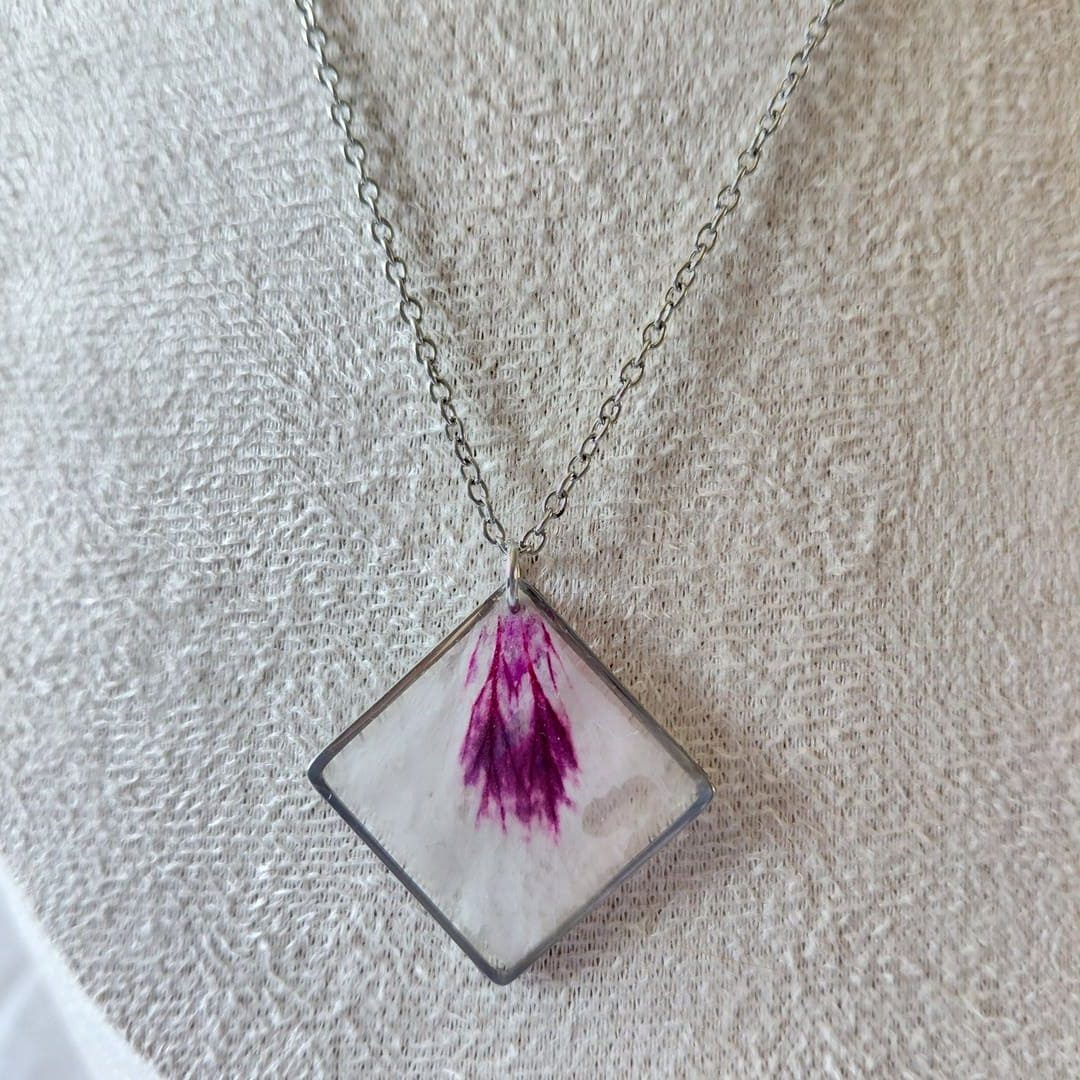 Collier losange géranium argent avec contour MF-2-V3