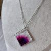 Collier losange géranium avec contour argent GF2