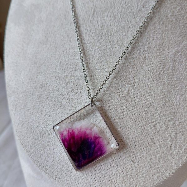 Collier losange géranium avec contour argent GF2