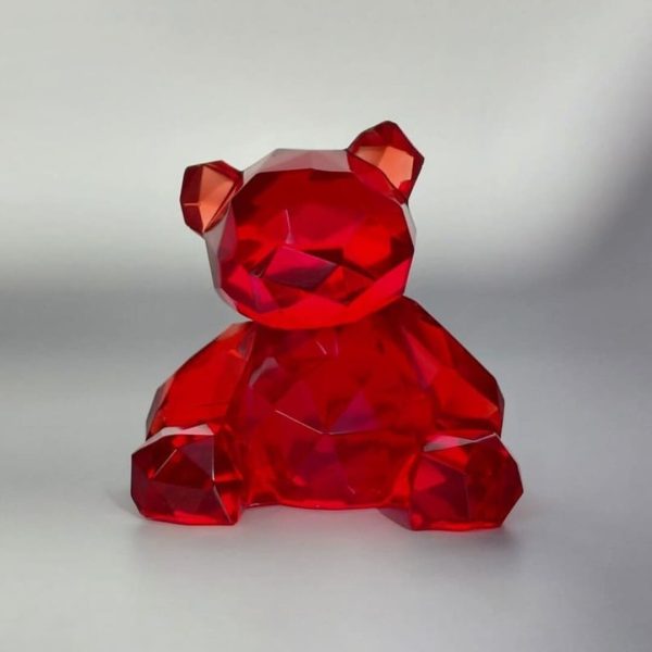 Ourson translucide rouge