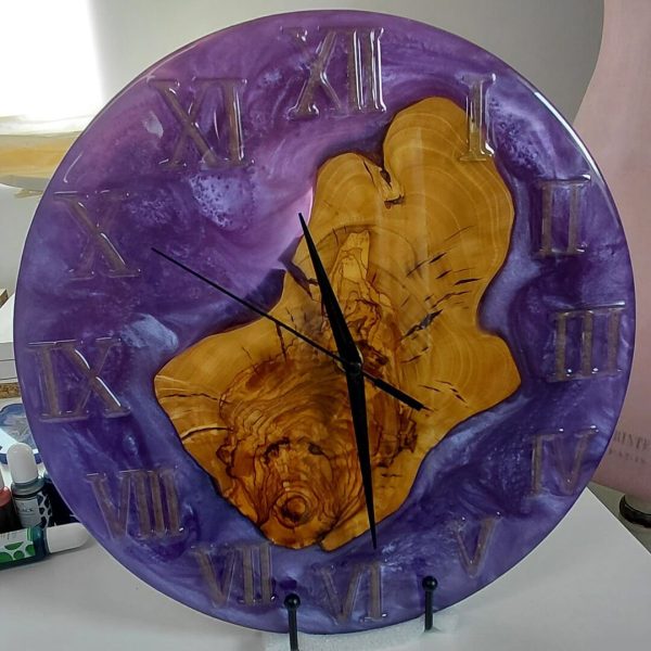 Horloge violette