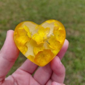 Cœur presse papier boutons d’or