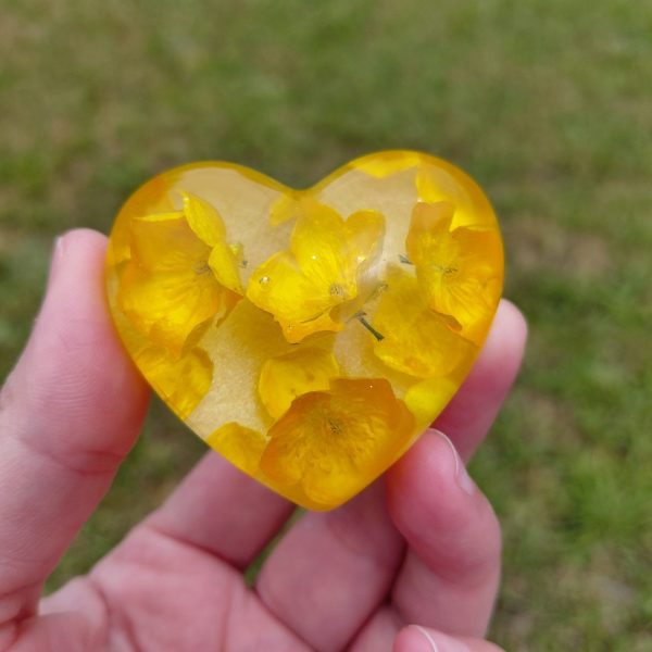 Presse papier coeur boutons d'or