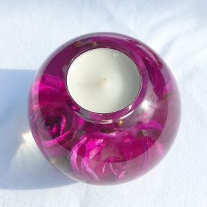 Bougeoir sphérique résine et roses naturelles séchées